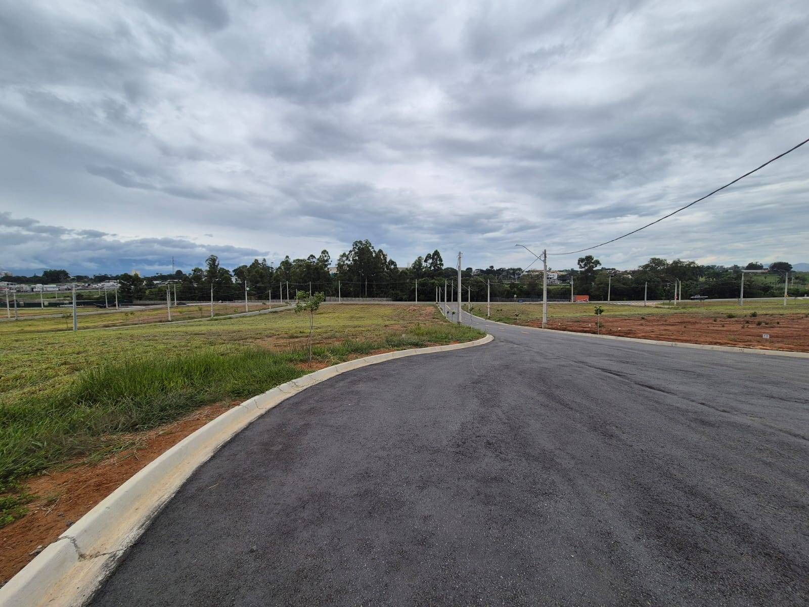#19557 - Terreno em condomínio para Venda em Pindamonhangaba - SP