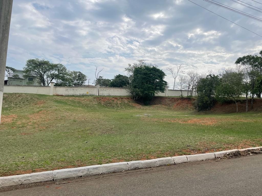 Terreno, 2070 m² - Foto 1