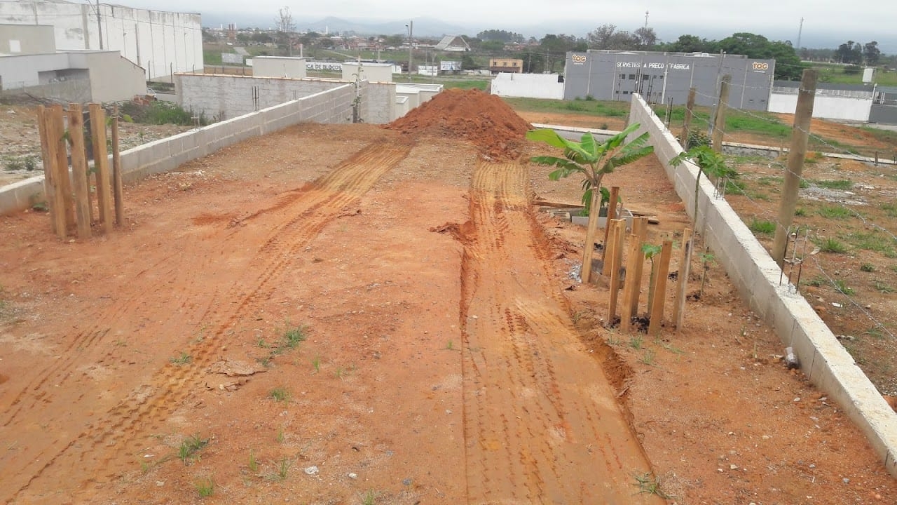 Terreno, 210 m² - Foto 1