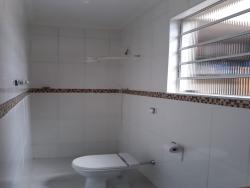 Casa para Venda em Pindamonhangaba - 2