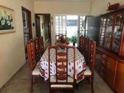 Casa para Venda em Taubaté - 3