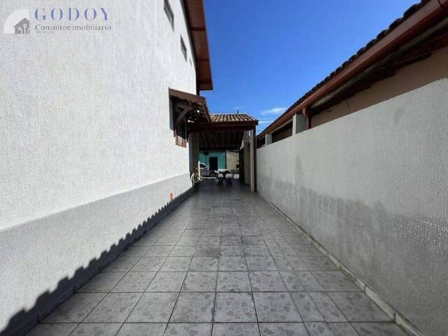 Sobrado para Venda em Pindamonhangaba - 4