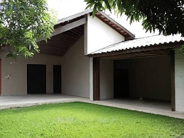 Casa para Locação em Pindamonhangaba - 2