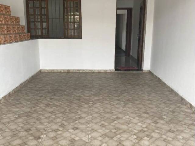 Casa para Venda em Pindamonhangaba - 2