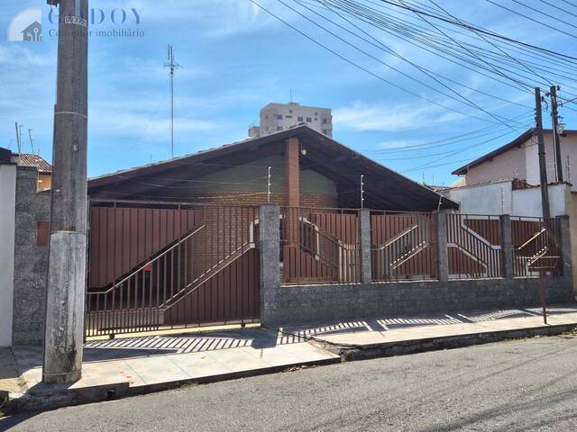 Casa para Venda em Pindamonhangaba - 2