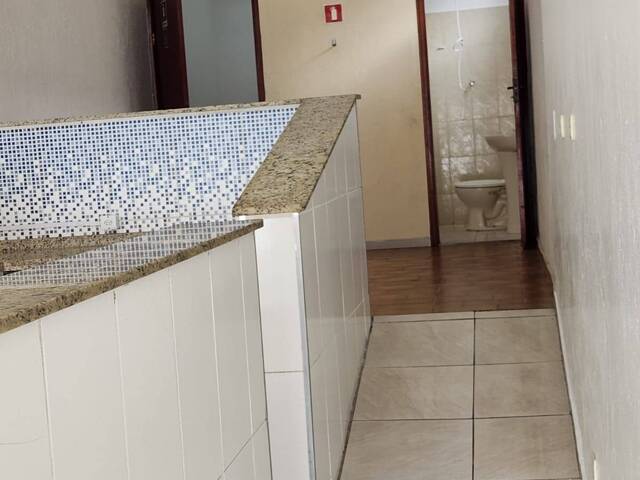 Sala para Locação em Pindamonhangaba - 2