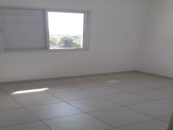 Sobrado para Venda em Pindamonhangaba - 4