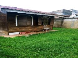 Casa para Venda em Caraguatatuba - 2