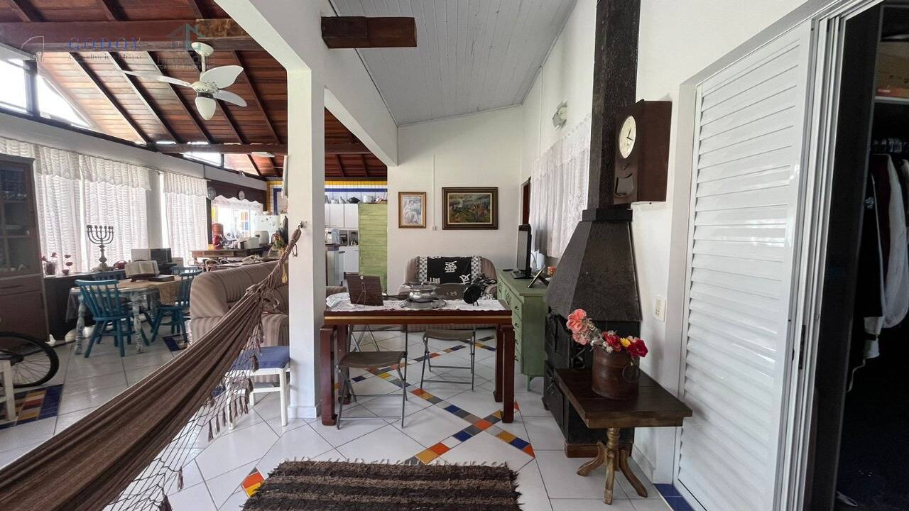 Casa, 3 quartos, 148 m² - Foto 6