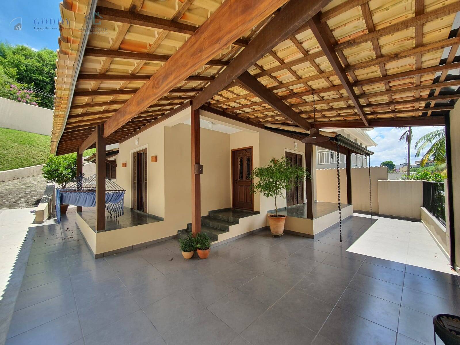 Casa, 3 quartos, 200 m² - Foto 1