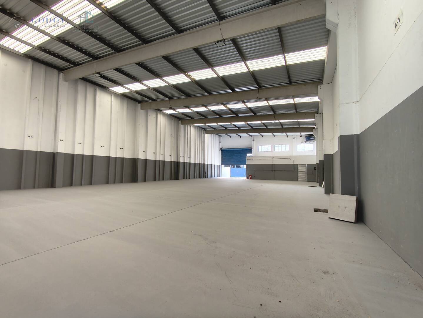 Depósito-Galpão, 65 m² - Foto 2