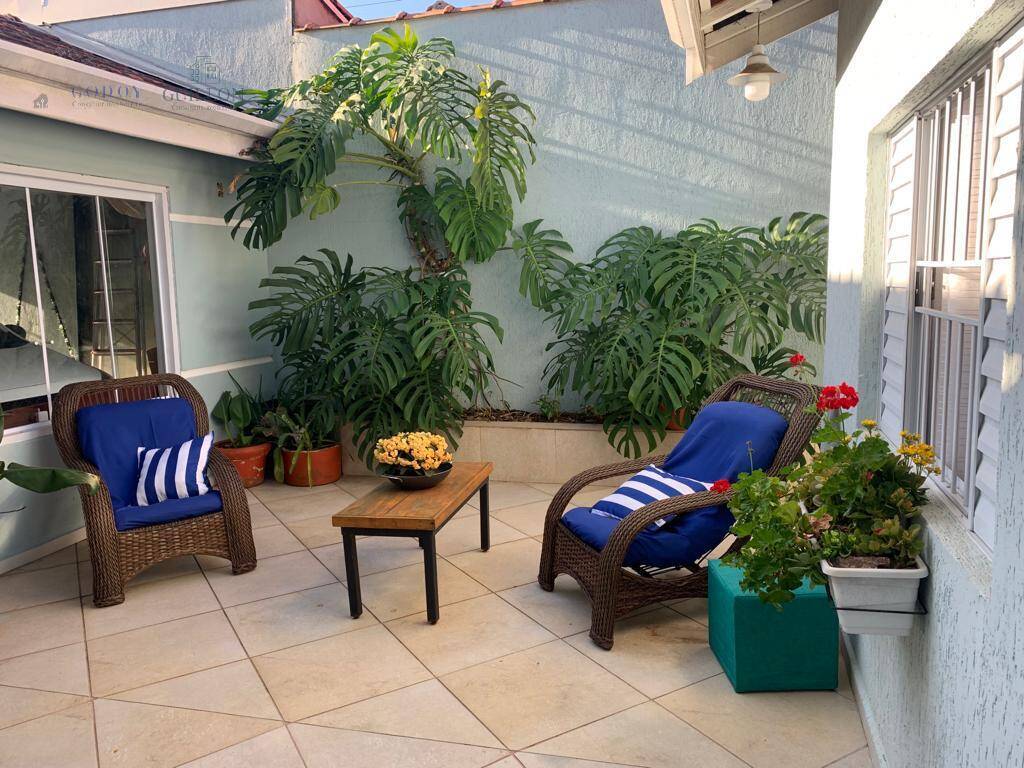 Casa, 4 quartos, 258 m² - Foto 1