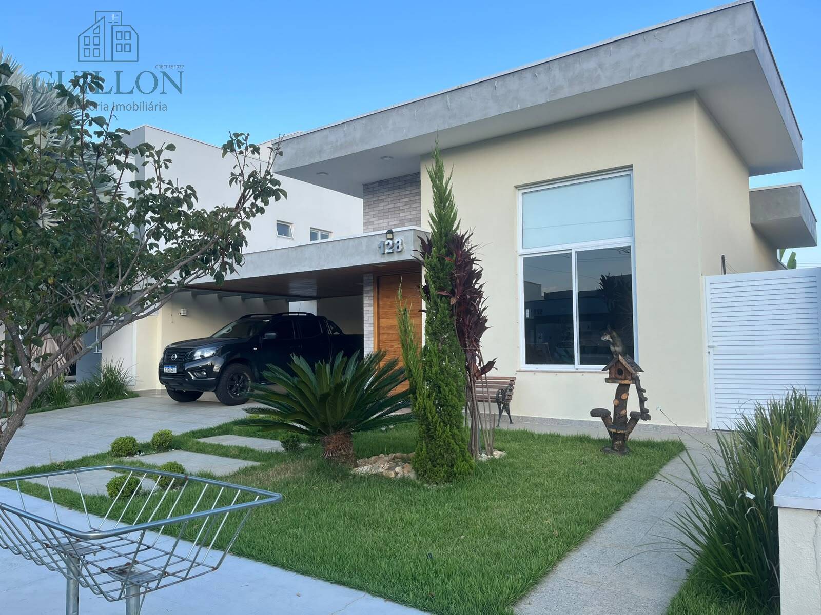 Casa, 3 quartos, 237 m² - Foto 1